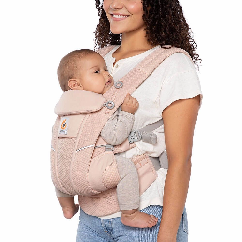 Ergobaby Omni Breeze Carrier   Evolve Bouncer Bundle