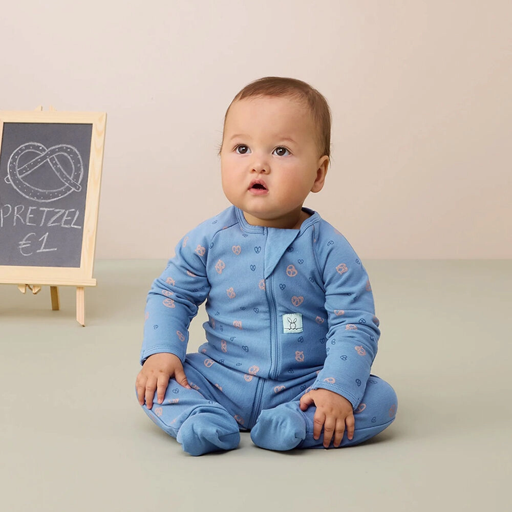 Ergopouch 1.0 Tog Layers Petite Pretzel
