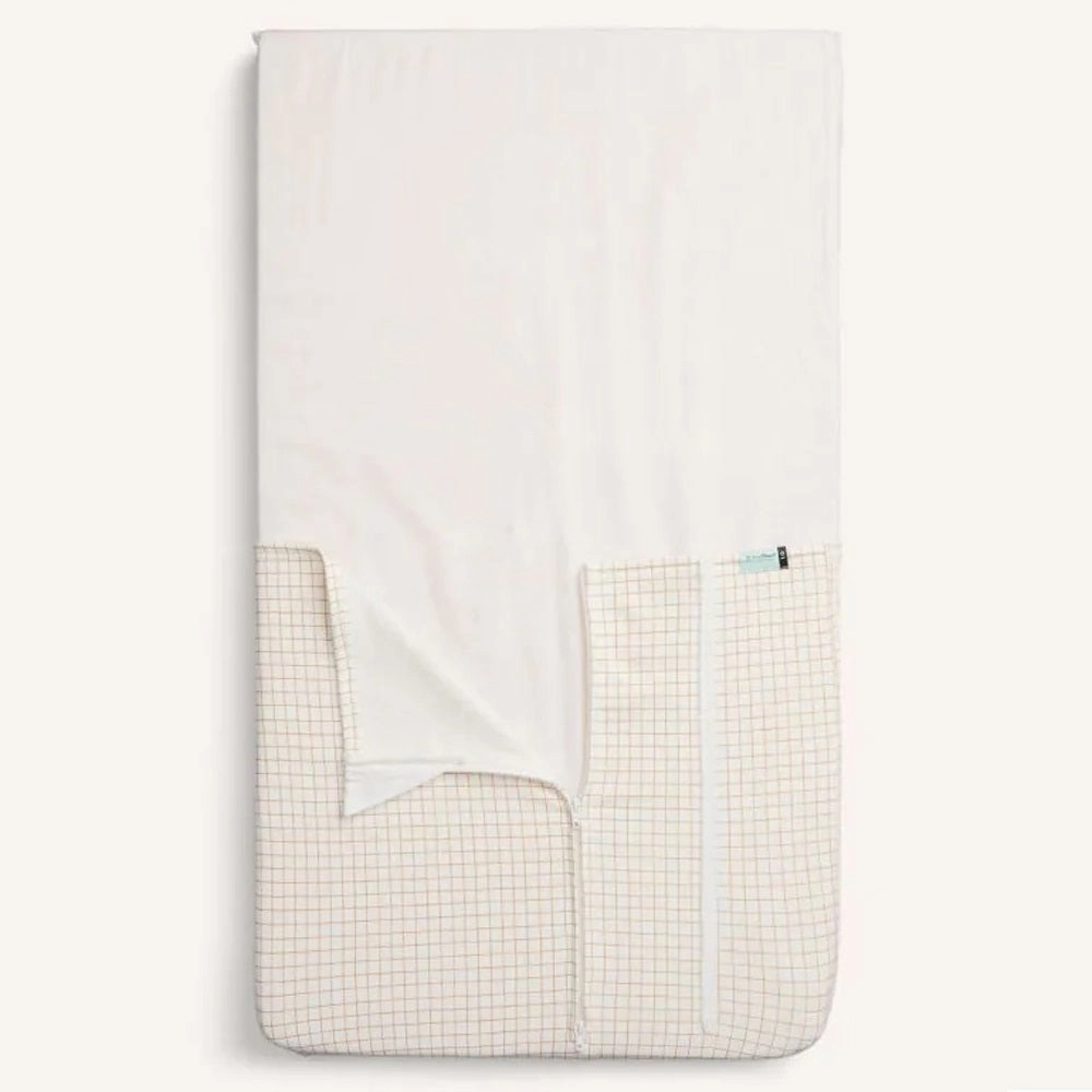 ErgoPouch Tuck Sheet Bedside Sleeper Caramel Grid