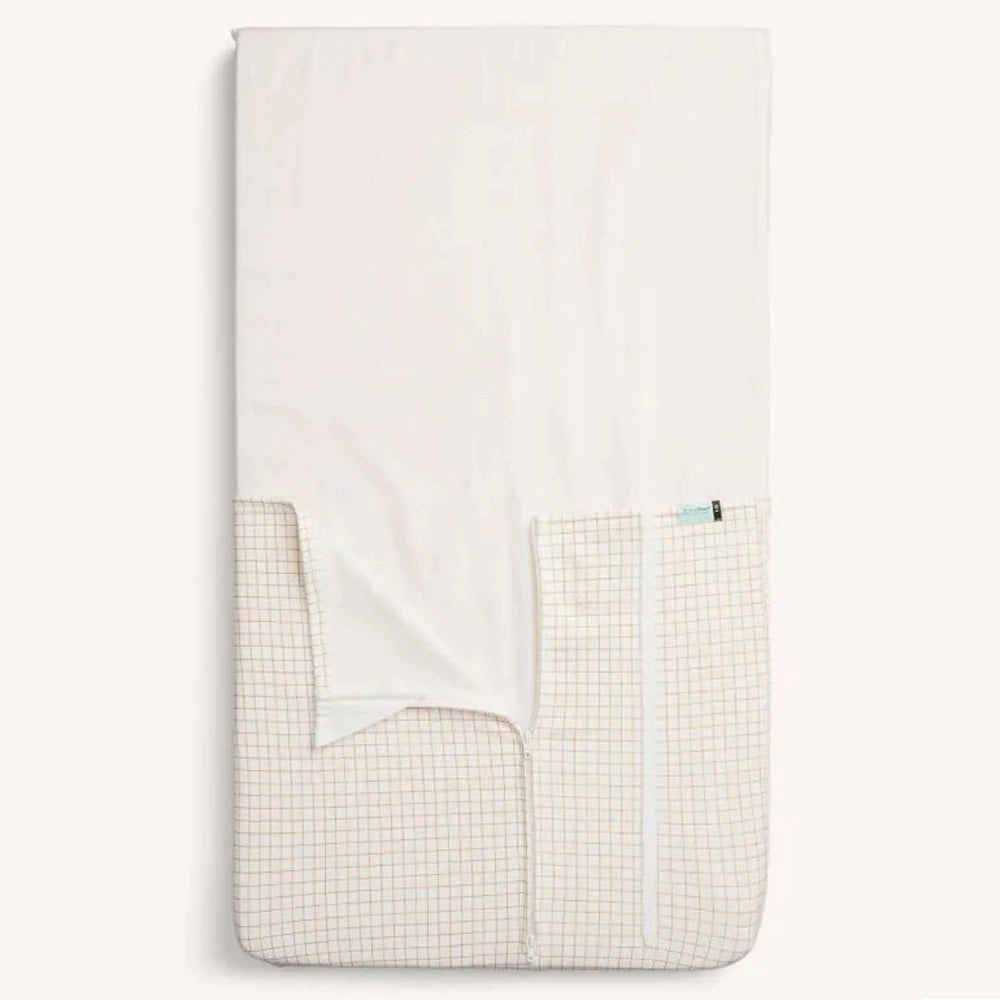 ErgoPouch Tuck Sheet Cot Caramel Grid