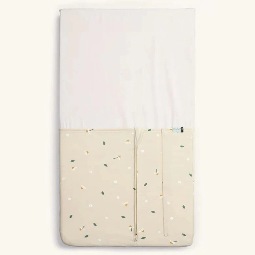 ErgoPouch Tuck Sheet Cot Daisy Sprinkle