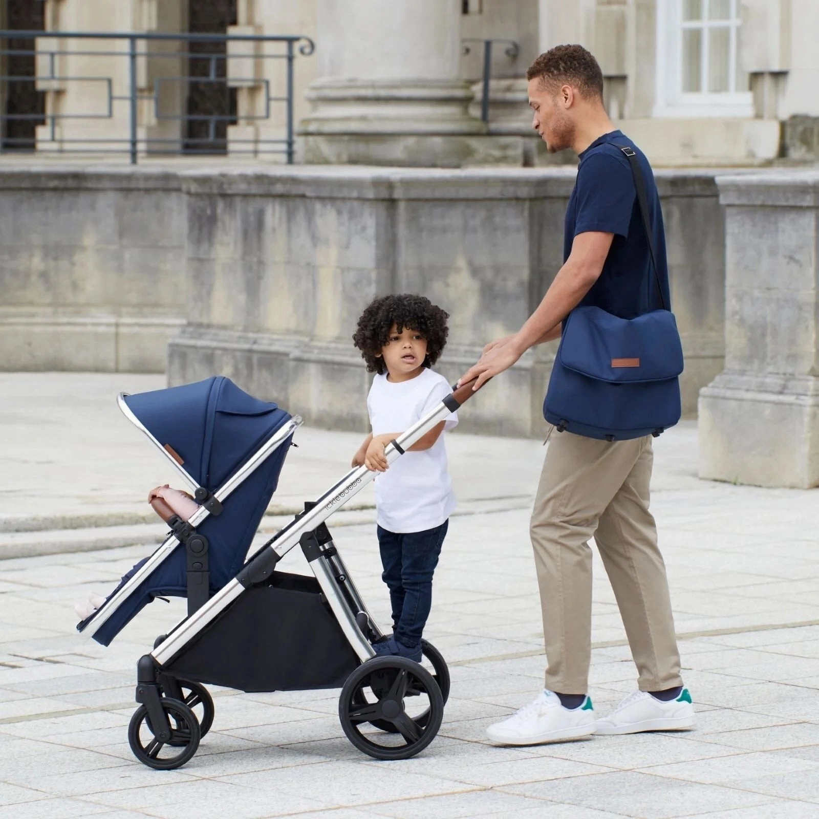 Ickle Bubba Eclipse Plus 2-in-1 Pushchair & Carrycot - Jet Black