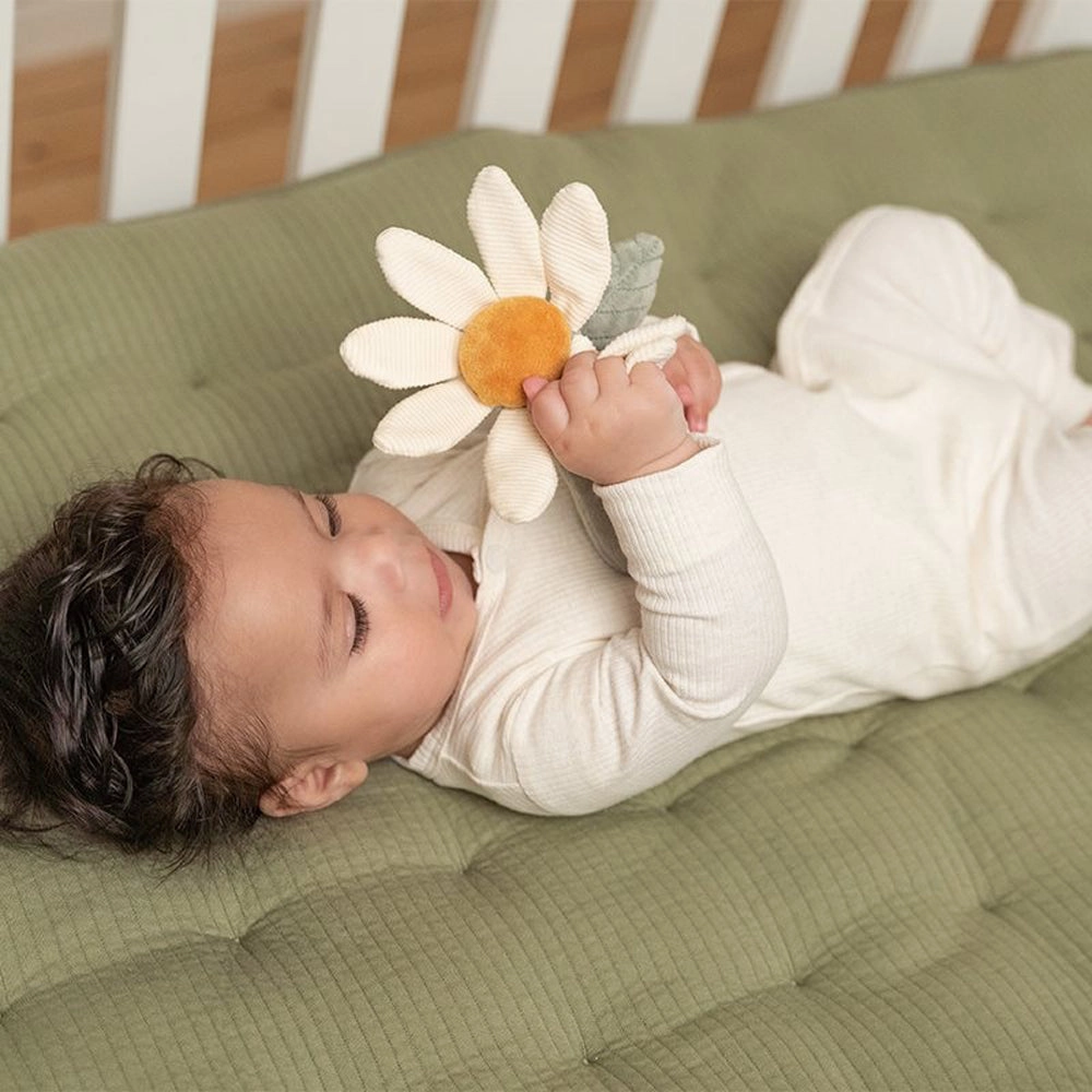 Little Dutch Little Farm Rattle Flower