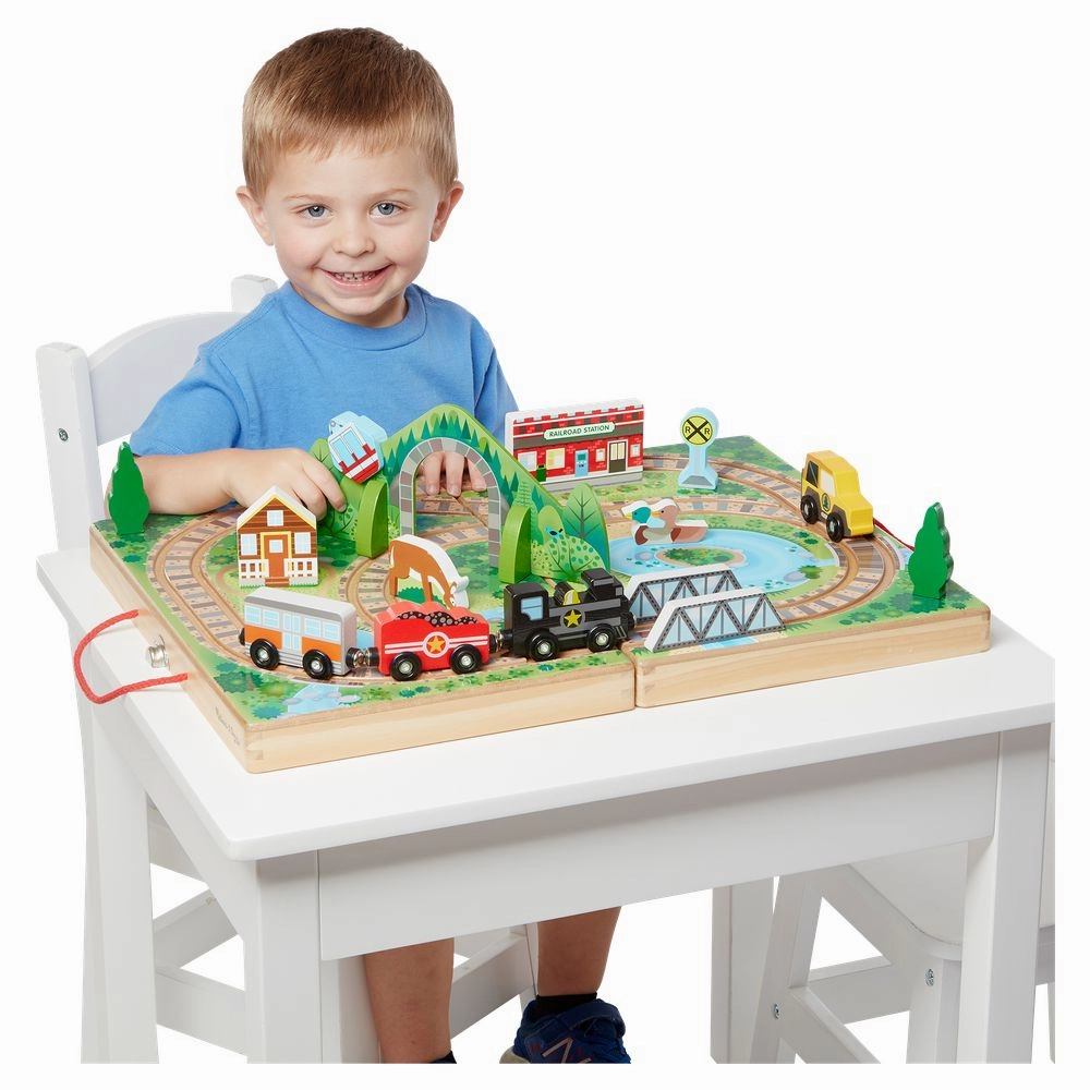 Melissa & Doug 30140 17 Piece Wooden Take-Along Tabletop Railroad Set