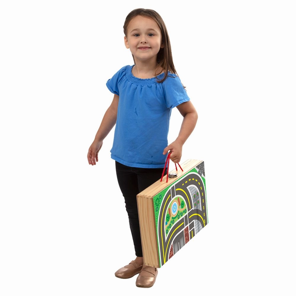 Melissa & Doug 30140 17 Piece Wooden Take-Along Tabletop Railroad Set