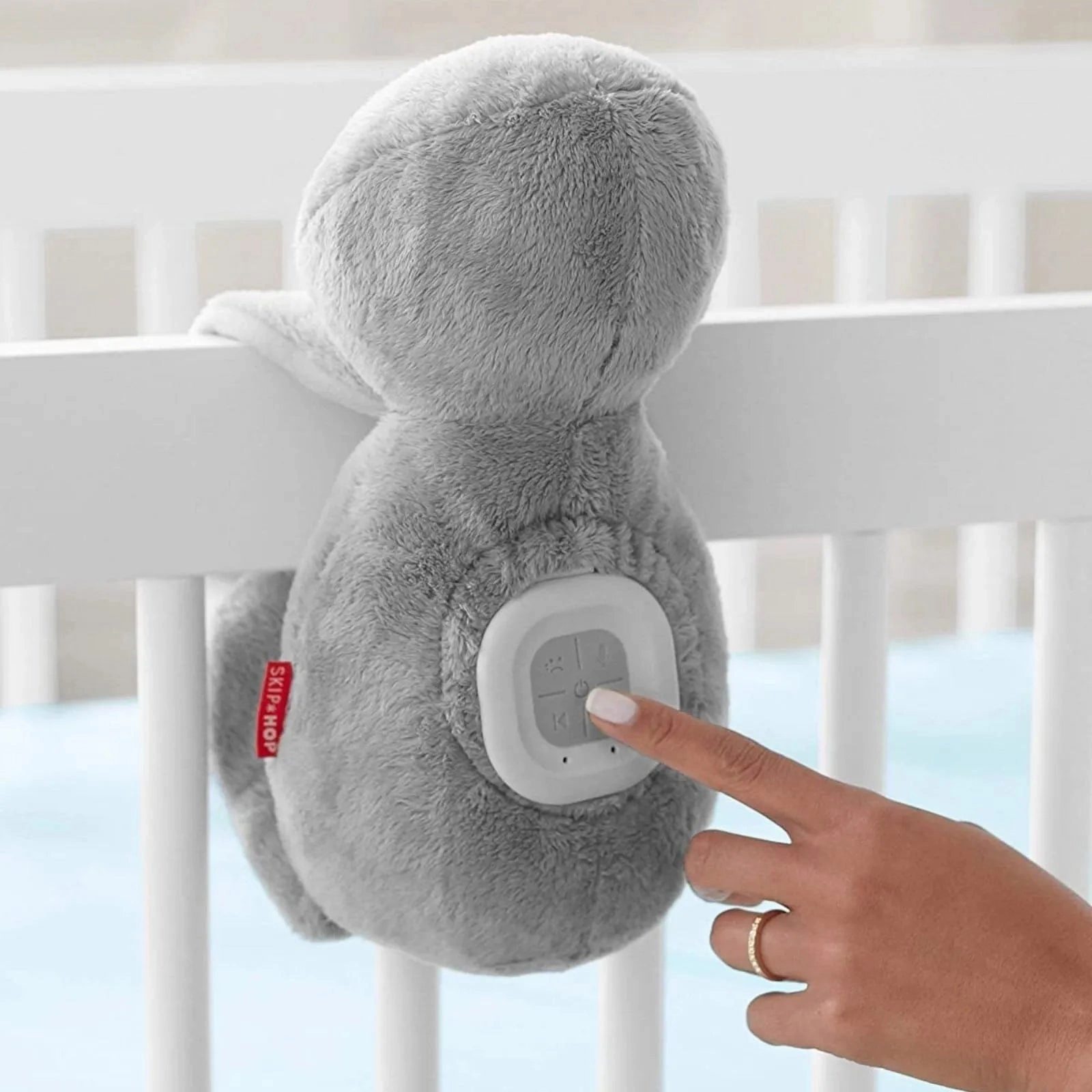 Skip Hop Cry Activated Soother Sloth